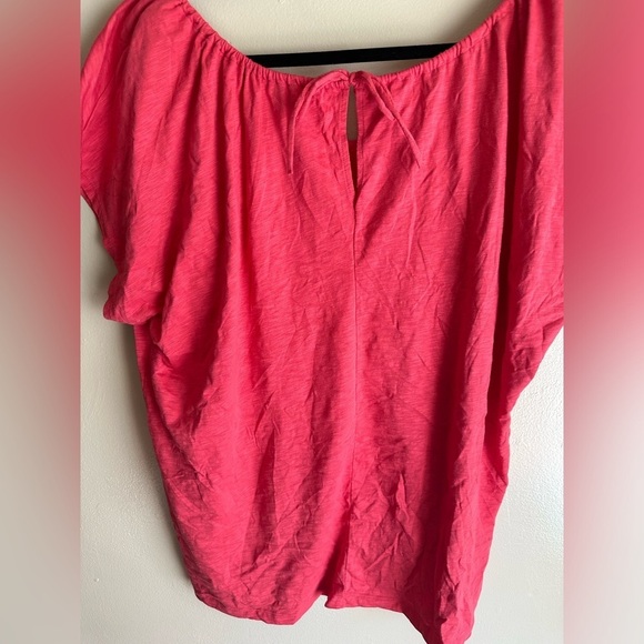 St John’s Bay women’s top - Picture 5 of 7